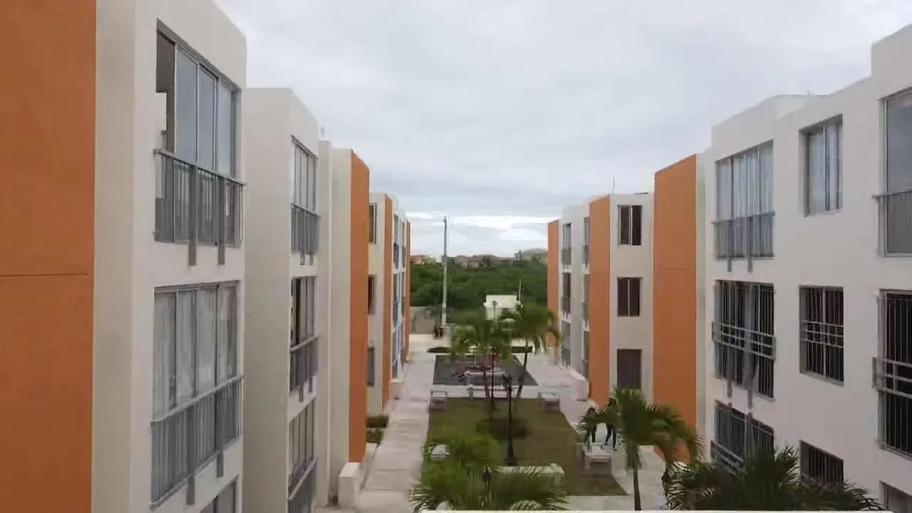 Lovely 3 Bedroom Condo Near Downtown And Foodies 푼타 카나